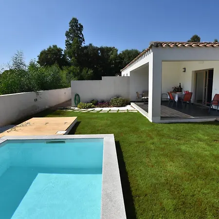 아파트 Ruja 아르바탁스