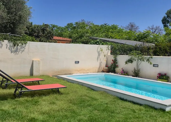 Ruja Apartamento Àrbatax